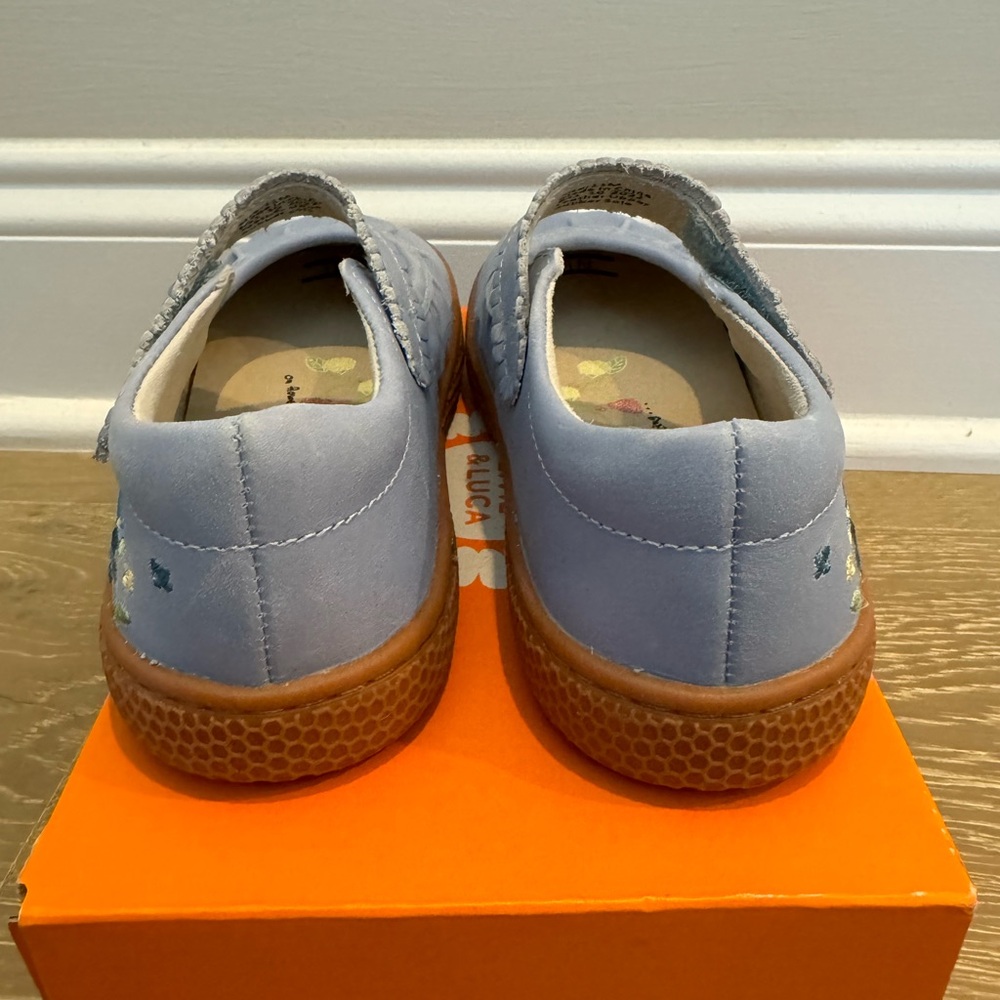 Like New Livie & Luca Ruche Classic Size 11 - Picture 3 of 5